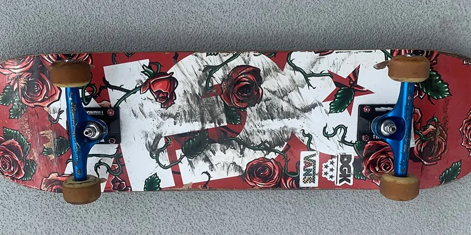 نقد و بررسی اسکیتبرد DGK