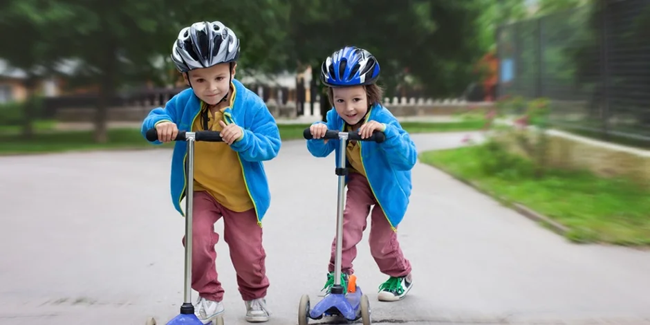 10 دلیل عجیب برای خرید اسکوتر برای کودکان